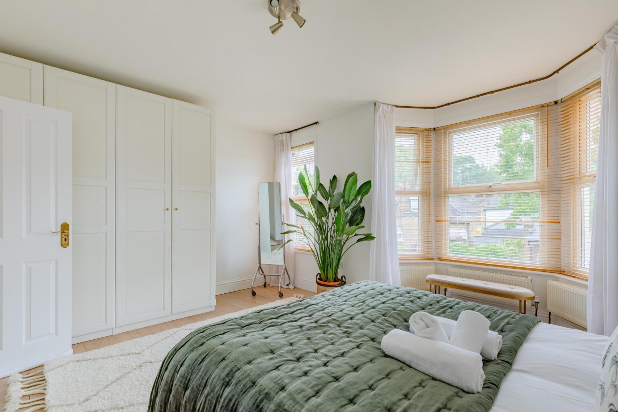Luxuriously Curated 4bd Stoke Newington Apartment *