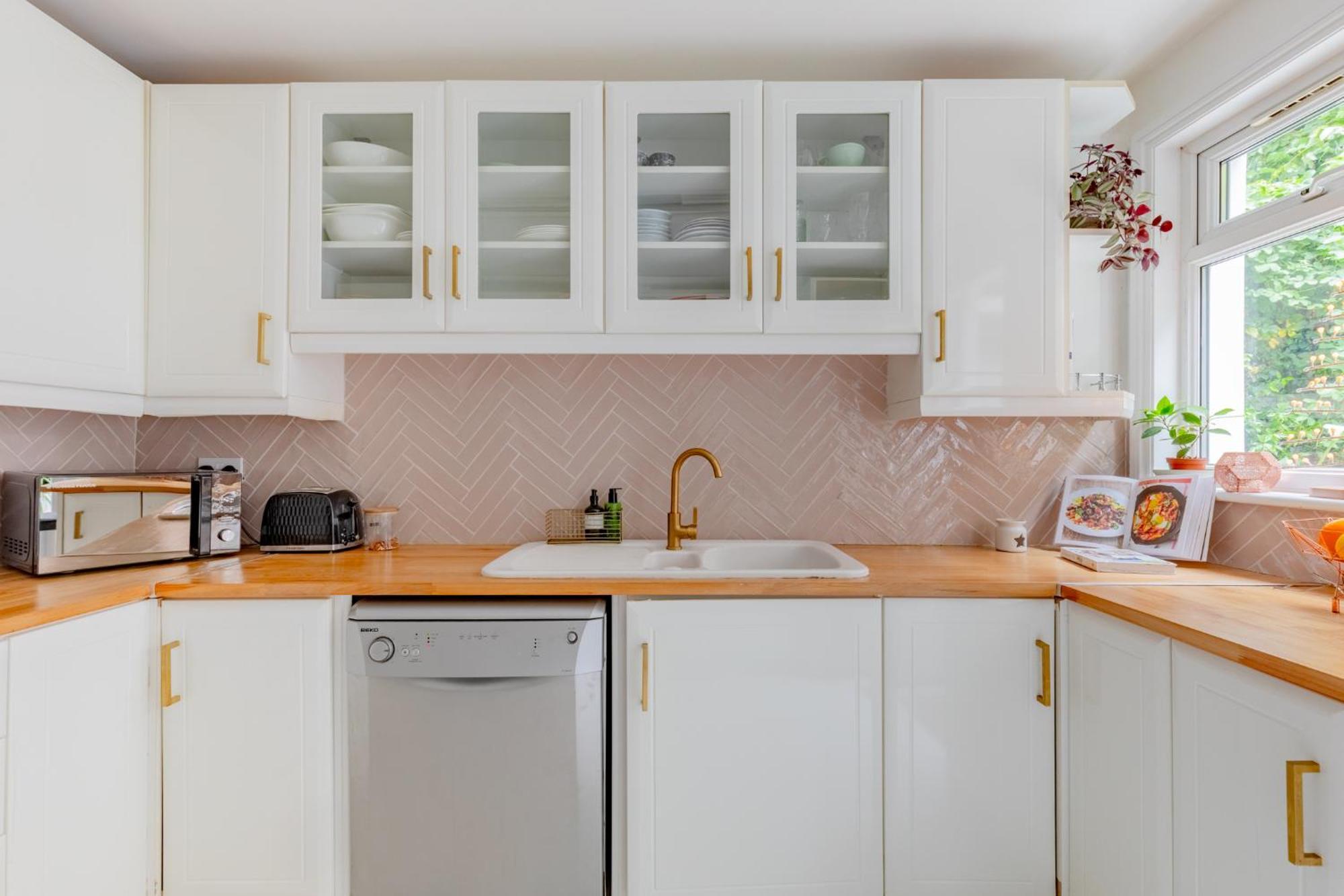 Luxuriously Curated 4bd Stoke Newington Apartment *